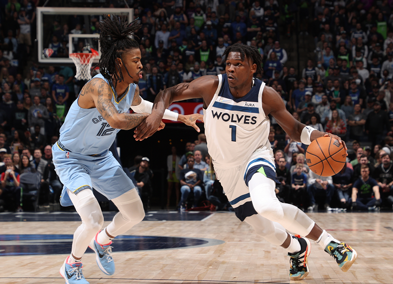 华体会hth包含燕赵朱雀队鏖战东海战狼队，棒球半决赛击败，替补奇兵立功。韧性比赛的样板的词条