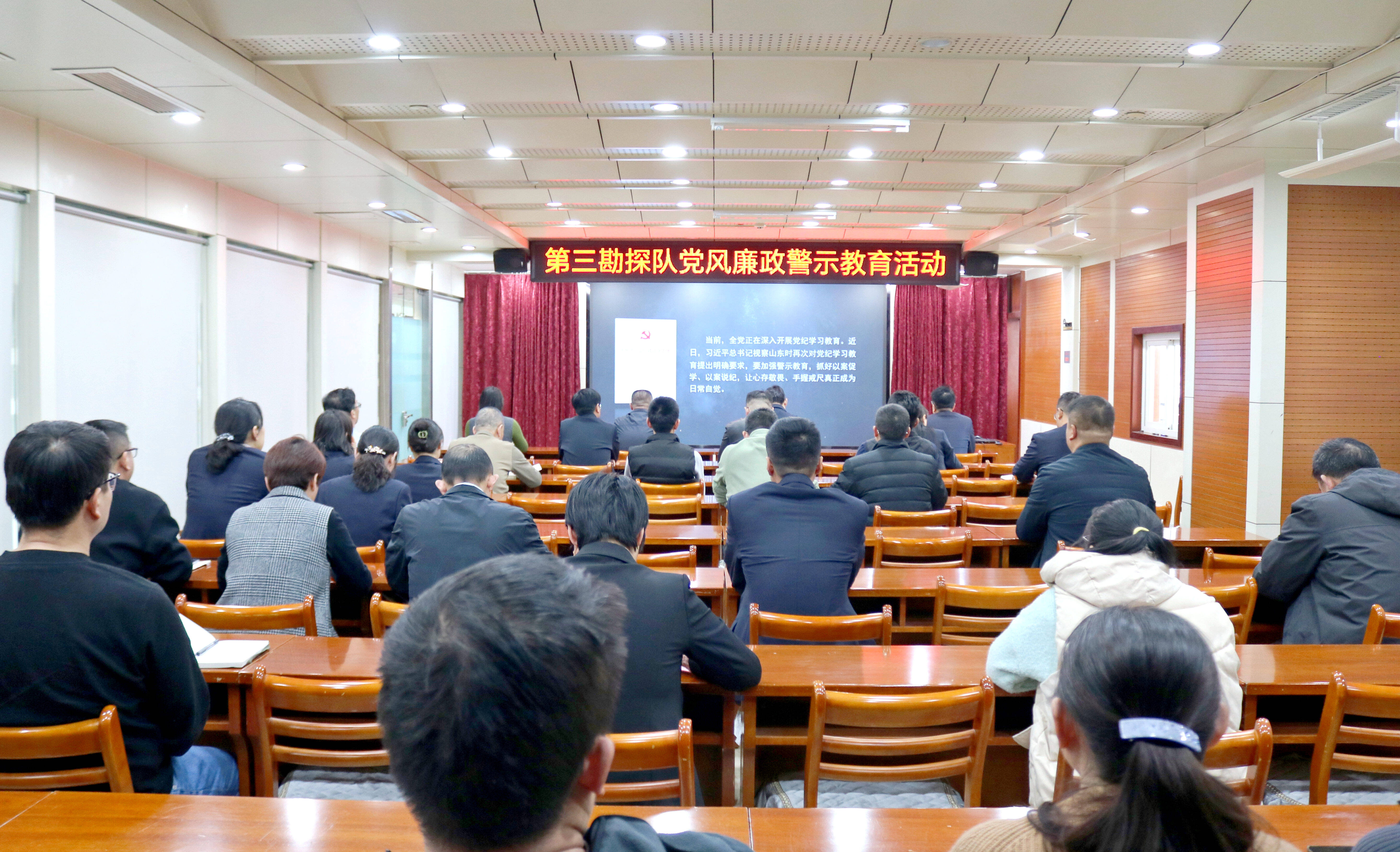 hth包含山东泰山发布备战花絮，今夜扳平良机，国王杯任务艰巨，纪律约束更严格的词条